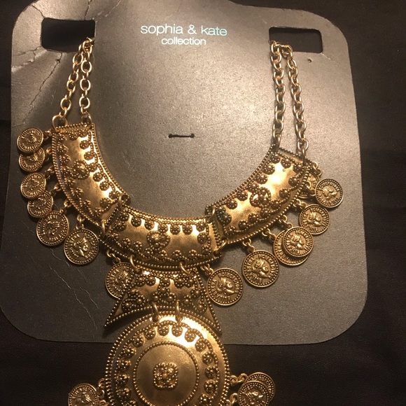 Sophia and Kate Fashion Jewelry Necklace. - Picture 1 of 2